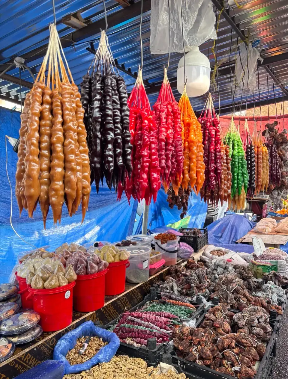 格魯吉亞自由行, The Dezerter Bazaar