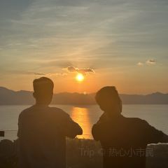抚仙湖·自在汐岸咖啡餐吧 User Photo