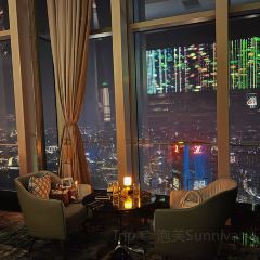 南宁龙光那莲豪华精选酒店·云霄酒廊·威士忌·鸡尾酒吧 여행 사진