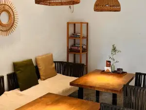 汀步咖啡(大冶店)