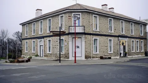 Post Office Cafe And Bar in Clyde