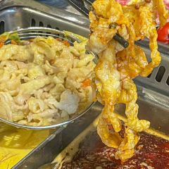 川悦味来·自助手切牛肉活鲜火锅(五一广场店) User Photo