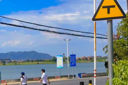 霄乡饭店·温三爷牛世家