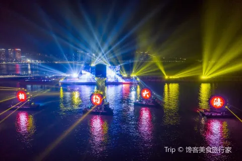 Hong Kong-Zhuhai-Macao Bridge Boat Tour