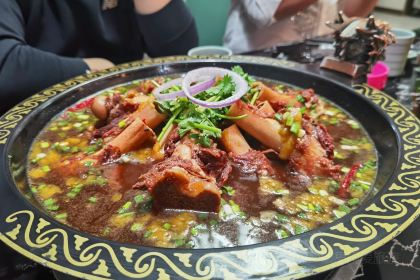 巴彦岱一绝包子店