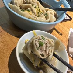 A YI SHI TANG User Photo