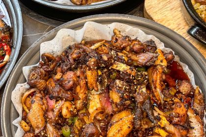 寬寬幹鍋(名店街店)