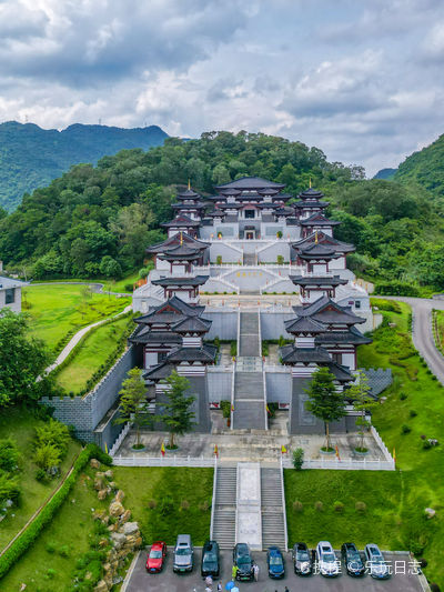 Luoyue Cultural Palace