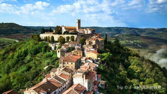 Motovun Photo Point