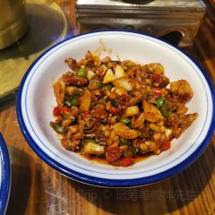山伢子老街坊·茶油炒鸡(星沙店) User Photo