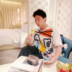 Lakorn European Brasserie User Photo