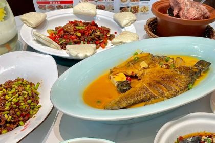 潇湘菜馆(红专路店)