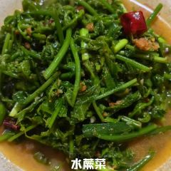 思玉更牛汤锅店 User Photo