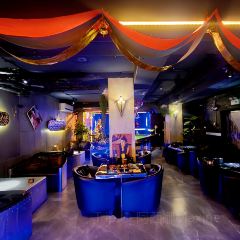 FOLLOW LOUNGE User Photo