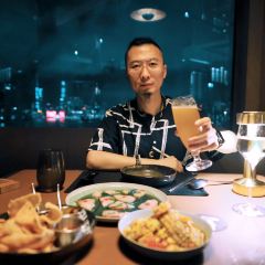 CRUISE RESTAURANT & BAR 여행 사진