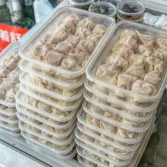 石门侯·石门馄饨侯(革新北街店) User Photo