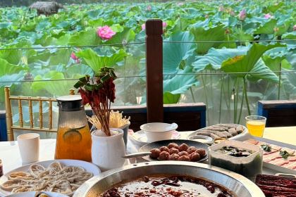 玛歌庄园·白鹤湖火锅公园(武胜店)