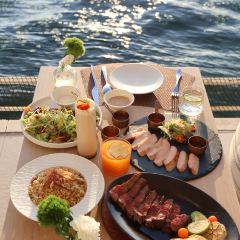 留白LIUBAI·菡萏驿海景度假酒店·留白Villa·菡萏驿海景餐厅(双廊店) User Photo