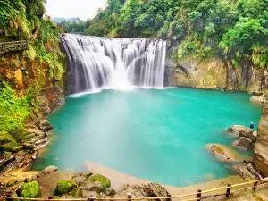 Shifen Waterfall Park
