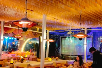 离岸江景餐吧(江滨中大道店)