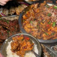 自蚝餐厅·功夫鸡蛙煲·牛腩·牛杂煲 User Photo