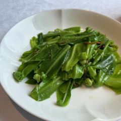 FU MAN LOU User Photo