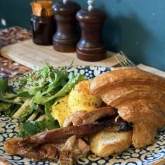 Plus Coffee & Kitchen User Photo