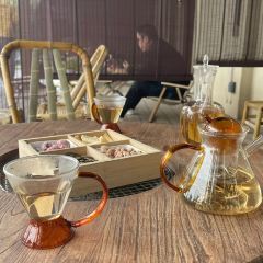 仟那酒店·凡且茶馆茶餐厅(新密店) User Photo