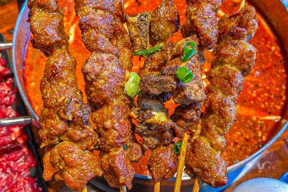 小涮与烤·酸汤牛肉·小烤串(时代天街店)