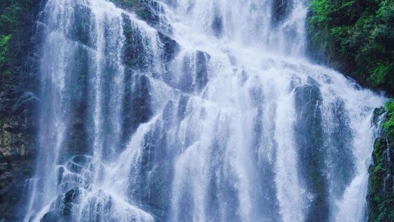 Yan Yuan Village Waterfall