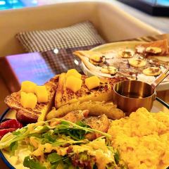 Neighbor House Bar 여행 사진