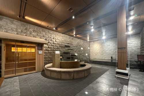 wu tai shan wan hao jiu dian · zi fu ming chu quan ri xi can ting