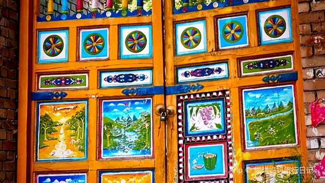 Huaxia Caimen Village