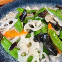 钱雨曼·怀旧餐厅(西塘店) User Photo
