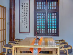 龙谷山房素食餐厅(聚龙小镇店)