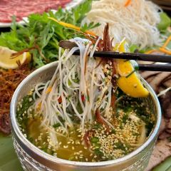 西雙曼傣.邊境傣味.野生菌手抓飯.炒野生菌（南屏街•百大新天地店）張用戶圖片