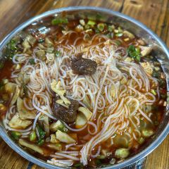 大刀牛肉笋子米粉(剧场分店) User Photo