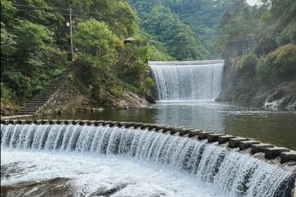 下淤水岸烧烤园