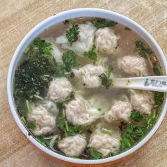 石门侯·石门馄饨侯(革新北街店) User Photo