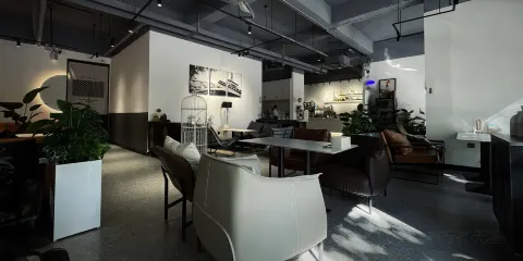 塞納維C'est La Vie