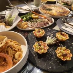 Showroom Cafe User Photo