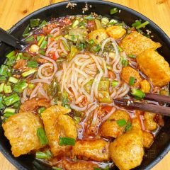 首味酸汤米线(广南49分店) User Photo