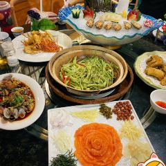 贰拾贰食栈(伴月店) User Photo