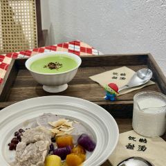 吃饭皇帝大·土家民族菜(海州万达店) 여행 사진