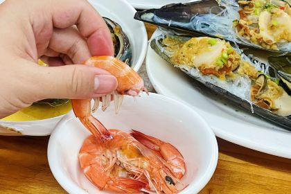 灿发渔家海鲜大排档