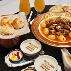 楼兰小洞天·新疆清真菜(溪悦荟店) User Photo
