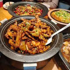 六月雪干锅(诗城路店) User Photo