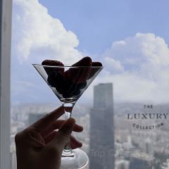 南宁龙光那莲豪华精选酒店·云霄酒廊·威士忌·鸡尾酒吧 여행 사진