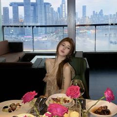 Flaky clouds ART CONCEPT RESTAURANT 여행 사진