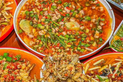 鸿鹤仔姜鲜锅兔(汇东店)